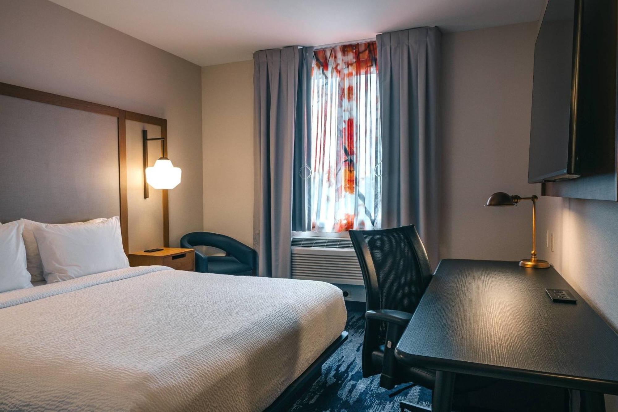 Fairfield Inn By Marriott New York Laguardia Airport/Astoria Exterior foto